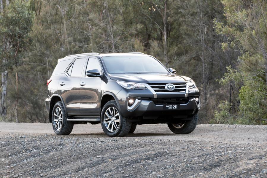  Toyota Fortuner Crusade (AN160) 2015 года  (AU) (фото 35 из 37)